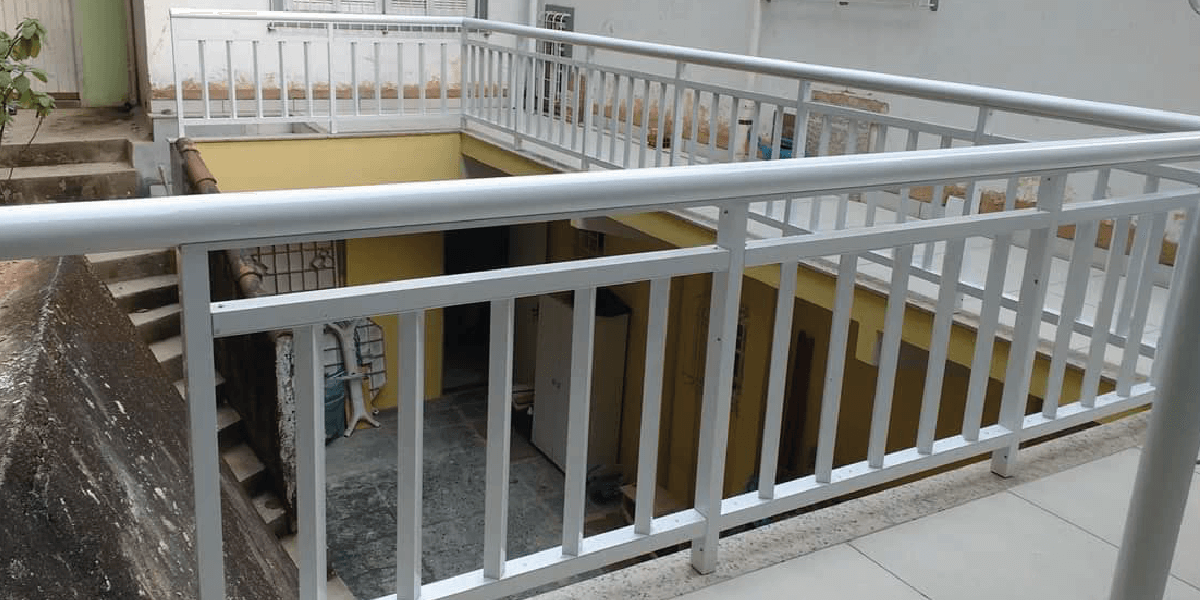 Guarda Corpo--carlos frança esquadrias-possumus tecnologia petropolis-rj-