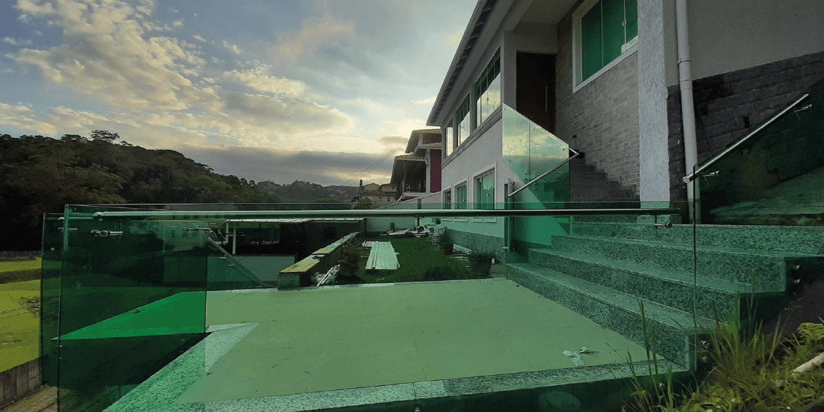 Guarda Corpo--carlos frança esquadrias-possumus tecnologia petropolis-rj-