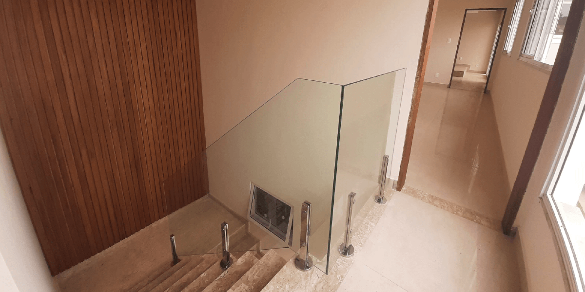 Guarda Corpo--carlos frança esquadrias-possumus tecnologia petropolis-rj-